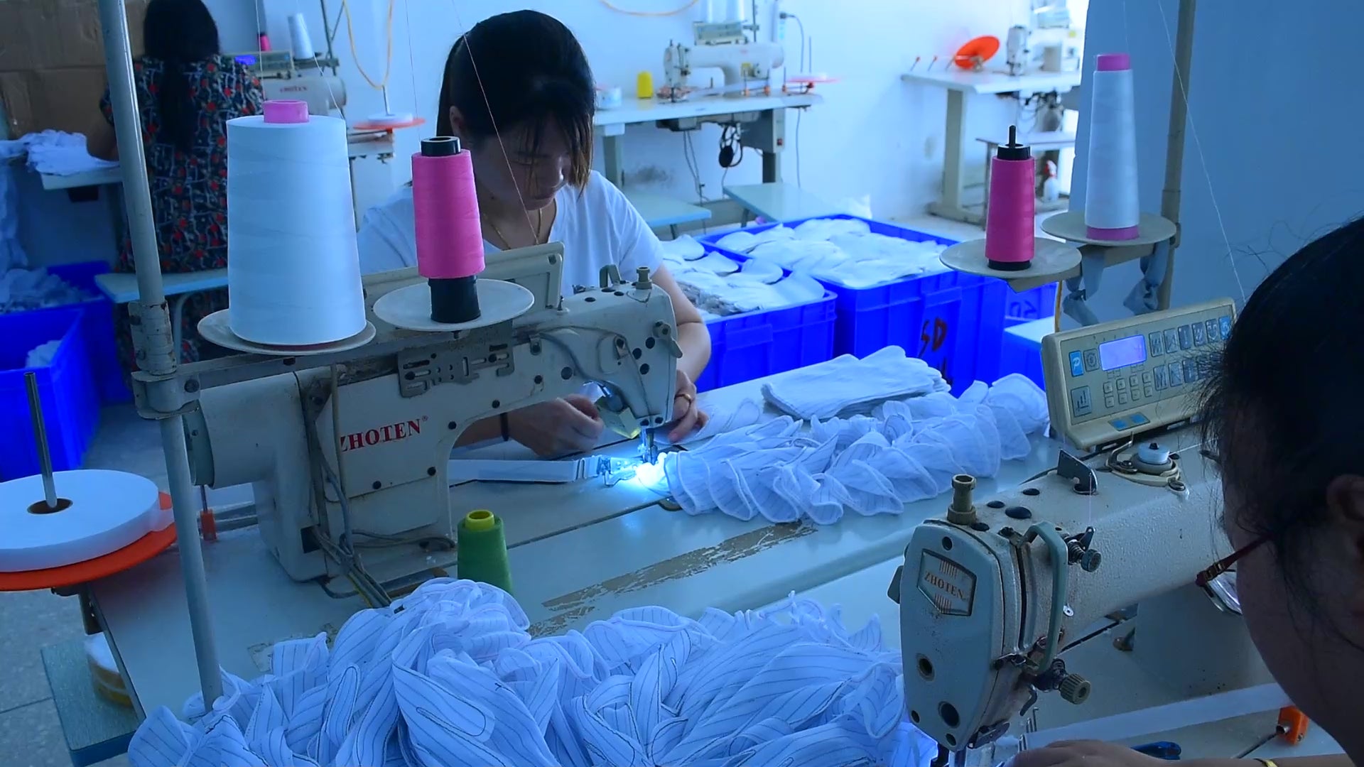 Charger la vidéo : Glove sewing video